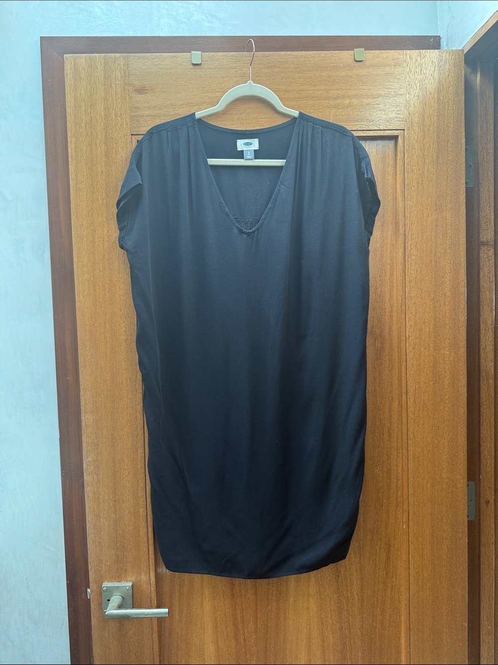 Black V-Neck old navy Women’s Shift dress -